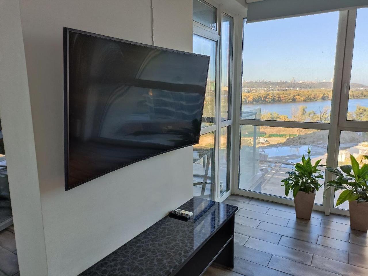 4 With A View Of The Dnieper River Apartment